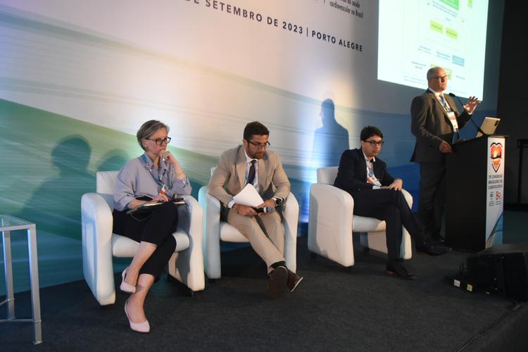 Prática clínica e insuficiência cardíaca em debate no final do segundo dia do 78° CBC